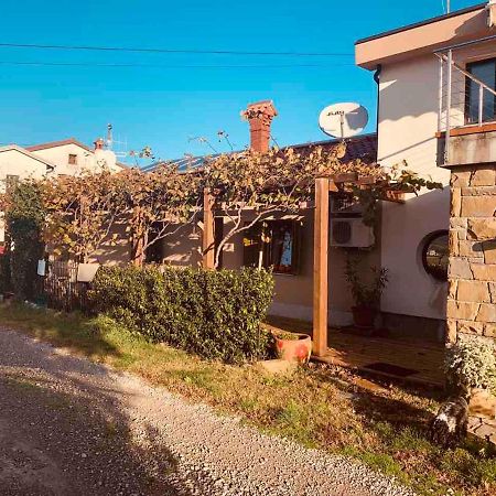 Istrska Hisa Centurium Villa Marezige Exteriör bild